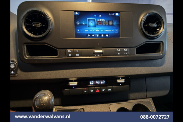 Mercedes-Benz Sprinter 314 CDI 143pk L2H2 Euro6 Airco | Navigatie | Trekhaak | Camera | Apple Carplay Android Auto, Trap, Leder, Bijrijdersbank