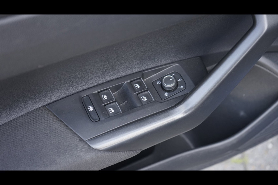 Volkswagen Polo R-Line 1.0 TSI 110 Pk AUTOMAAT-ACC-CAMERA-IQ LIGHT-KEYLESS-NAVIGATIE-PANORAMA-VIRTUEEL-STOELVERWARMING