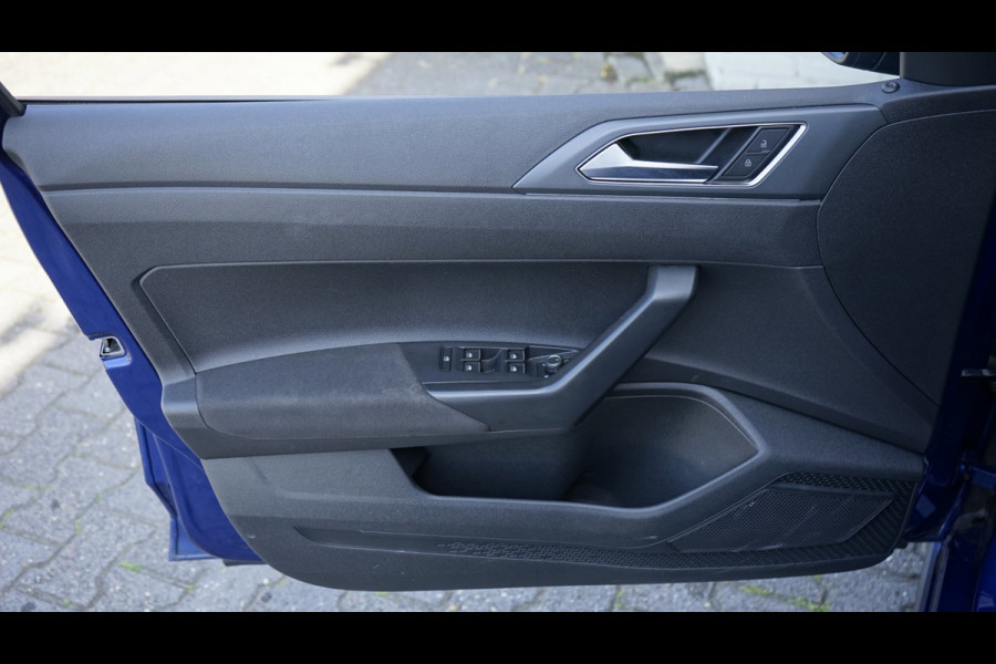 Volkswagen Polo R-Line 1.0 TSI 110 Pk AUTOMAAT-ACC-CAMERA-IQ LIGHT-KEYLESS-NAVIGATIE-PANORAMA-VIRTUEEL-STOELVERWARMING