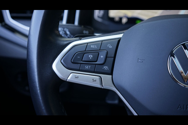 Volkswagen Polo R-Line 1.0 TSI 110 Pk AUTOMAAT-ACC-CAMERA-IQ LIGHT-KEYLESS-NAVIGATIE-PANORAMA-VIRTUEEL-STOELVERWARMING