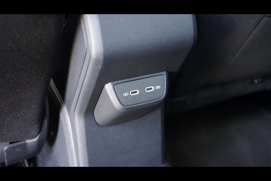 Volkswagen Polo R-Line 1.0 TSI 110 Pk AUTOMAAT-ACC-CAMERA-IQ LIGHT-KEYLESS-NAVIGATIE-PANORAMA-VIRTUEEL-STOELVERWARMING
