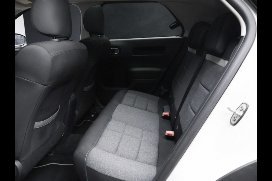 Citroën C4 Cactus 1.2 PureTech Shine (PANORAMADAK,APPLE CARPLAY,STOELVERWARMING,NAVI,CAMERA,LANE ASSIST,LED,CRUISE,NETTESTAAT)