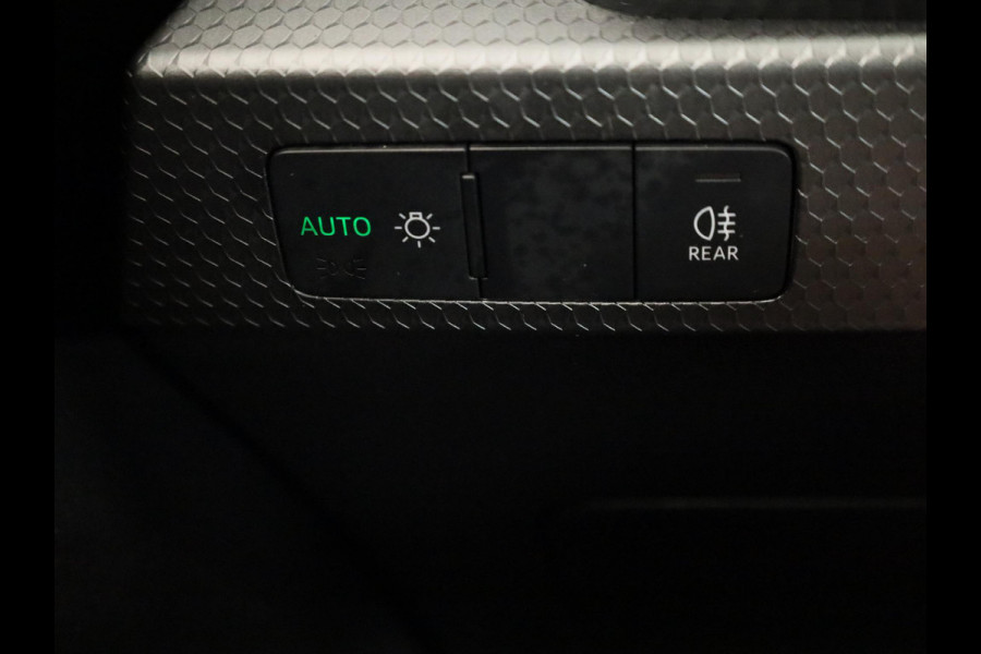 Audi A1 Sportback 25 TFSI Pro Line 95pk | Apple Carplay/Android Auto |  Cruise control | Lichtmetalen velgen 15" | Rijstrooksensor met correctie