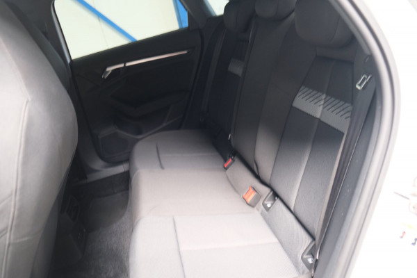 Audi A3 Limousine 30 TFSI Advanced edition - N.A.P. Airco, Cruise, Navi, PDC, Carplay, Virtual display.