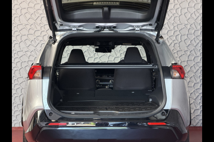 Toyota RAV4 2.5 PHEV AWD 306PK ✅gloednieuw ✅ | Trekgew. 1500KG | Head-up display | Camera | Full LED | Elektrische achterklep | Stuur/Stoelv PHEV PLUG IN