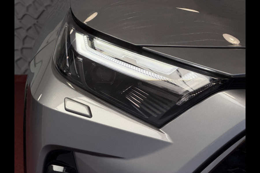 Toyota RAV4 2.5 PHEV AWD 306PK ✅gloednieuw ✅ | Trekgew. 1500KG | Head-up display | Camera | Full LED | Elektrische achterklep | Stuur/Stoelv PHEV PLUG IN
