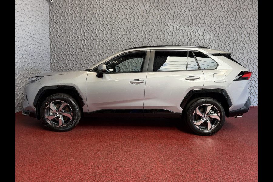 Toyota RAV4 2.5 PHEV AWD 306PK ✅gloednieuw ✅ | Trekgew. 1500KG | Head-up display | Camera | Full LED | Elektrische achterklep | Stuur/Stoelv PHEV PLUG IN