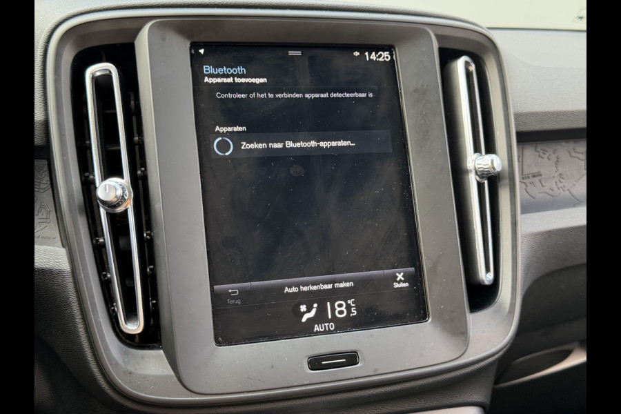 Volvo XC40 BWJ 2022 | 1.5 130PK T2 Momentum Core | TREKHAAK | CAMERA A | CLIMA | NAVI | PDC | CARPLAY |