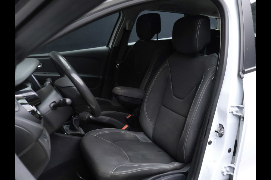 Renault Clio Estate 0.9 TCe Limited Sport (NAVI,CLIMATE,CRUISE,AIRCO,ELEKTRISCH PAKKET,BLUETOOTH,LED,SPORTSTOELEN,NETTE STAAT)