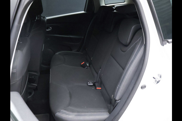 Renault Clio Estate 0.9 TCe Limited Sport (NAVI,CLIMATE,CRUISE,AIRCO,ELEKTRISCH PAKKET,BLUETOOTH,LED,SPORTSTOELEN,NETTE STAAT)