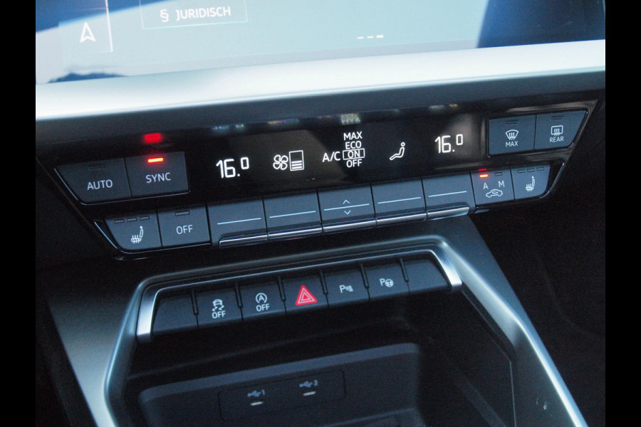 Audi A3 Sportback 35 TFSI S edition | Panoramadak | Bang & Olufsen | Trekhaak | Apple Carplay | Parkeersensoren |