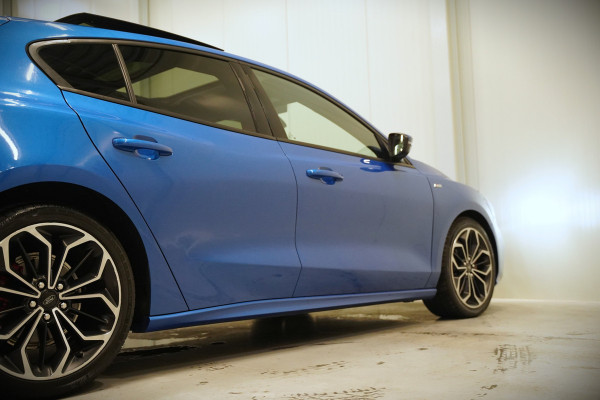 Ford Focus 1.0 EcoBoost ST Line Business | Panoramadak | Bang & Olufsen | Head-Up Display | Stoelverwarming | Keyless | Elektrische Stoel | Cruise Control | LED | Parkeersensoren