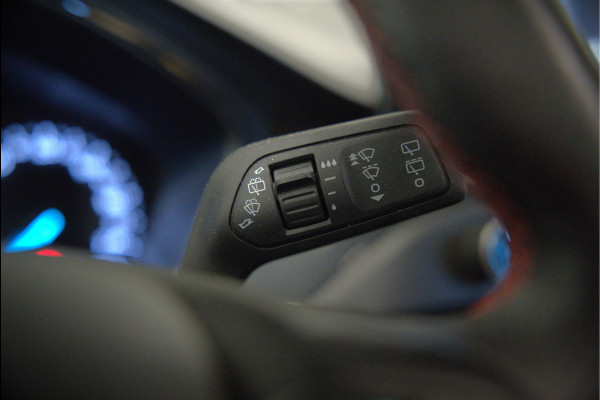 Ford Focus 1.0 EcoBoost ST Line Business | Panoramadak | Bang & Olufsen | Head-Up Display | Stoelverwarming | Keyless | Elektrische Stoel | Cruise Control | LED | Parkeersensoren