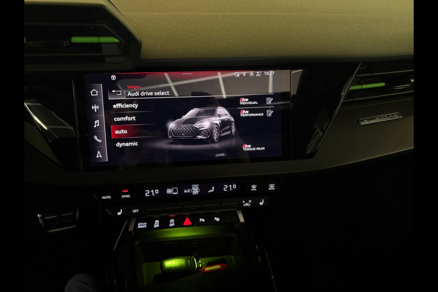 Audi 2.5 TFSI RS3 quattro 2.5 TFSI RS3 quattro HULK|KERAMISCH|PPF|PANO|Hud|B&O