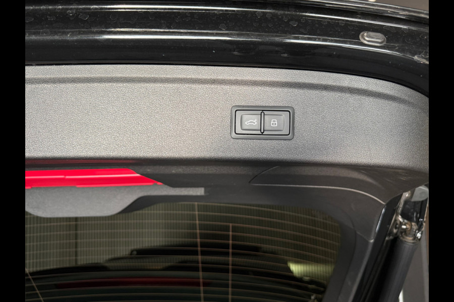 Audi 2.5 TFSI RS3 quattro 2.5 TFSI RS3 quattro HULK|KERAMISCH|PPF|PANO|Hud|B&O
