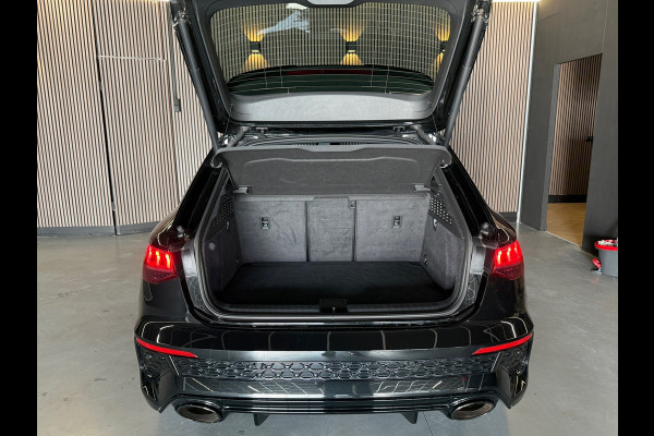 Audi 2.5 TFSI RS3 quattro 2.5 TFSI RS3 quattro HULK|KERAMISCH|PPF|PANO|Hud|B&O