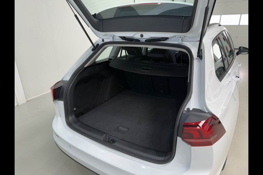 Volkswagen Golf Variant 1.5 eTSI 150pk DSG Style | Pano dak