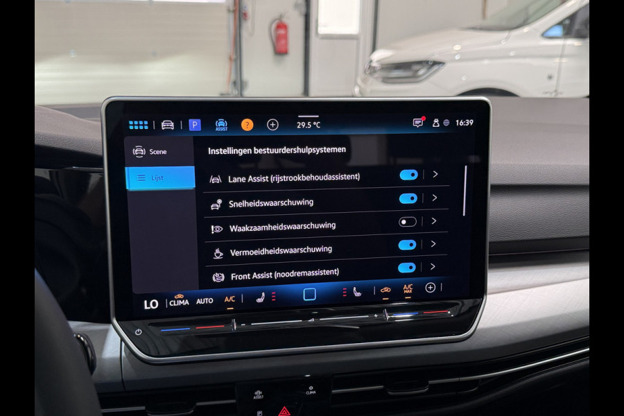 Volkswagen Golf Variant 1.5 eTSI 150pk DSG Style | Pano dak