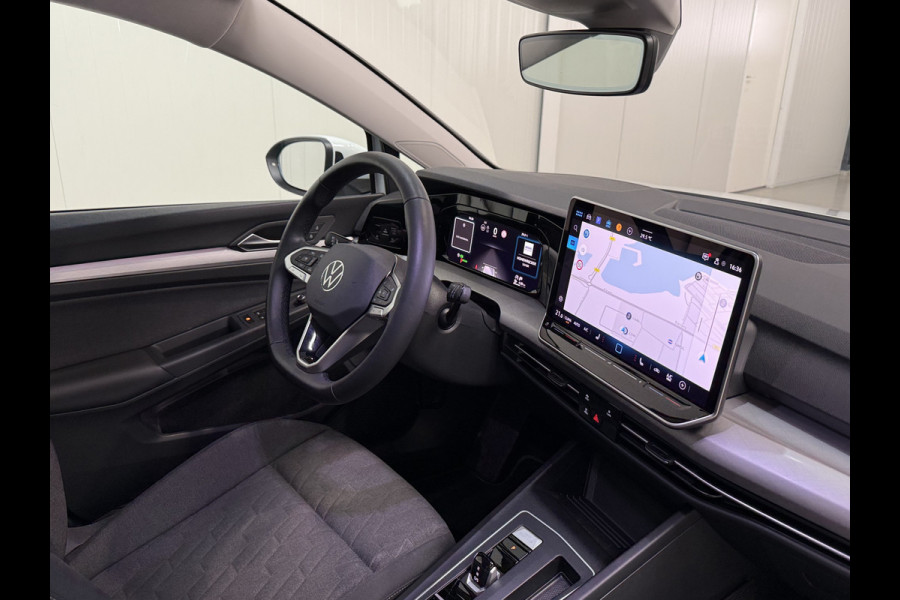 Volkswagen Golf Variant 1.5 eTSI 150pk DSG Style | Pano dak
