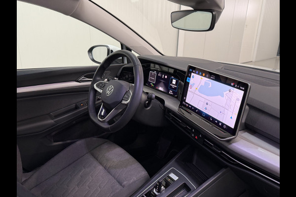 Volkswagen Golf Variant 1.5 eTSI 150pk DSG Style | Pano dak