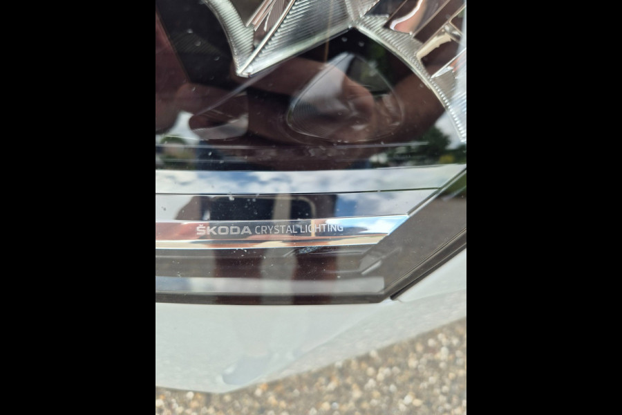 Škoda Octavia Combi Edition Plus Trekhaak CarPlay HUD Virtual dash facelift 2e-eig 100% NAP TSI Business Edition Plus
