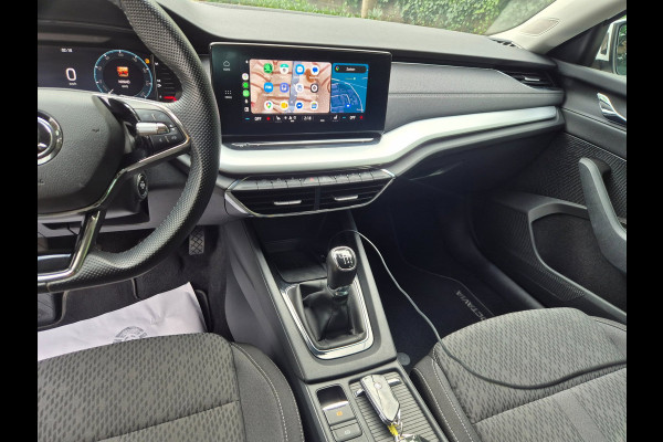 Škoda Octavia Combi Edition Plus Trekhaak CarPlay HUD Virtual dash facelift 2e-eig 100% NAP TSI Business Edition Plus