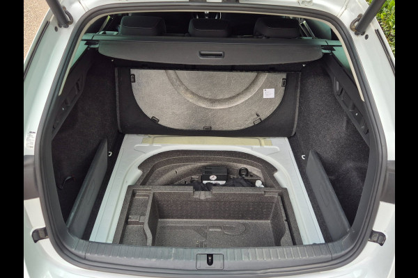 Škoda Octavia Combi Edition Plus Trekhaak CarPlay HUD Virtual dash facelift 2e-eig 100% NAP TSI Business Edition Plus