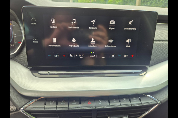 Škoda Octavia Combi Edition Plus Trekhaak CarPlay HUD Virtual dash facelift 2e-eig 100% NAP TSI Business Edition Plus