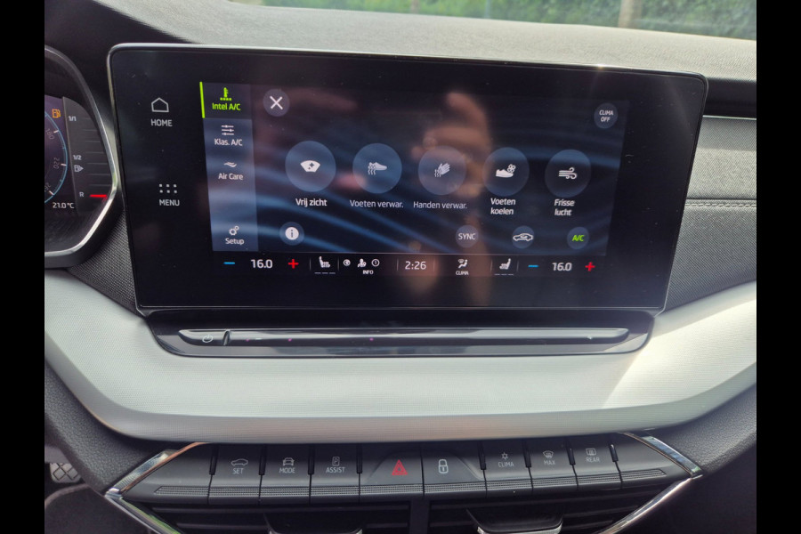 Škoda Octavia Combi Edition Plus Trekhaak CarPlay HUD Virtual dash facelift 2e-eig 100% NAP TSI Business Edition Plus