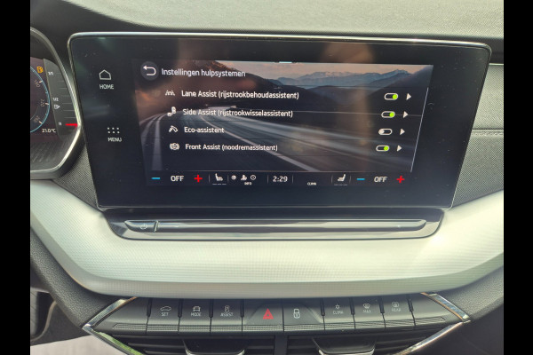 Škoda Octavia Combi Edition Plus Trekhaak CarPlay HUD Virtual dash facelift 2e-eig 100% NAP TSI Business Edition Plus