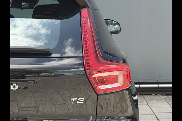 Volvo XC40 BWJ 2022 | 1.5 130PK T2 Momentum Core | TREKHAAK | CAMERA A | CLIMA | NAVI | PDC | CARPLAY |