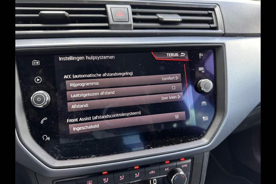 Seat Arona 1.0 TSI Style Business Intense | Trekhaak | Addaptive CC | Climate | Carplay | Navi | Camera |