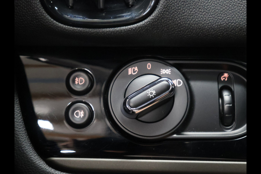 MINI Countryman 1.5 Cooper Business Sport Edition [APPLE CARPLAY, STOELVERWARMING, CRUISE CONTROL, PDC ACHTER, LED, AUTOMAAT, ANDROID, MULTIFUNCTIONEEL STUURWIEL, BLUETOOTH, NAVIGATIE, NIEUWSTAAT]
