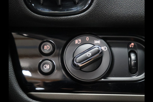 MINI Countryman 1.5 Cooper Business Sport Edition [APPLE CARPLAY, STOELVERWARMING, CRUISE CONTROL, PDC ACHTER, LED, AUTOMAAT, ANDROID, MULTIFUNCTIONEEL STUURWIEL, BLUETOOTH, NAVIGATIE, NIEUWSTAAT]