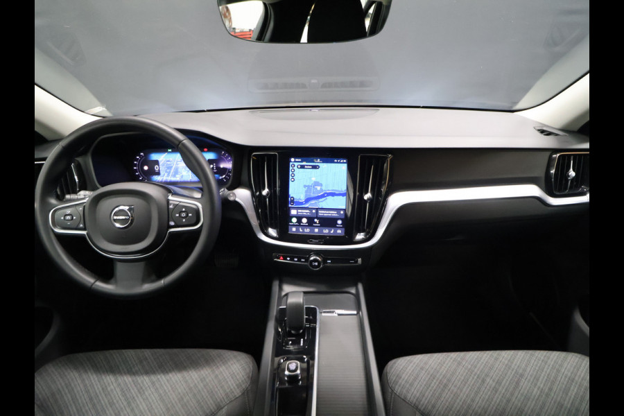 Volvo V60 2.0 B4 Core [APPLE CARPLAY, TREKHAAK, ADAPTIVE CRUISE, ELEKTRISCHE STOELEN, ANDROID, DRAADLOOS OPLADEN, ELEKTRISCHE ACHTERKLEP, LED, BLUETOOTH, NAVIAGTIE, NIEUWSTAAT]