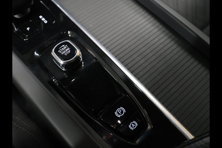 Volvo V60 2.0 B4 Core [APPLE CARPLAY, TREKHAAK, ADAPTIVE CRUISE, ELEKTRISCHE STOELEN, ANDROID, DRAADLOOS OPLADEN, ELEKTRISCHE ACHTERKLEP, LED, BLUETOOTH, NAVIAGTIE, NIEUWSTAAT]