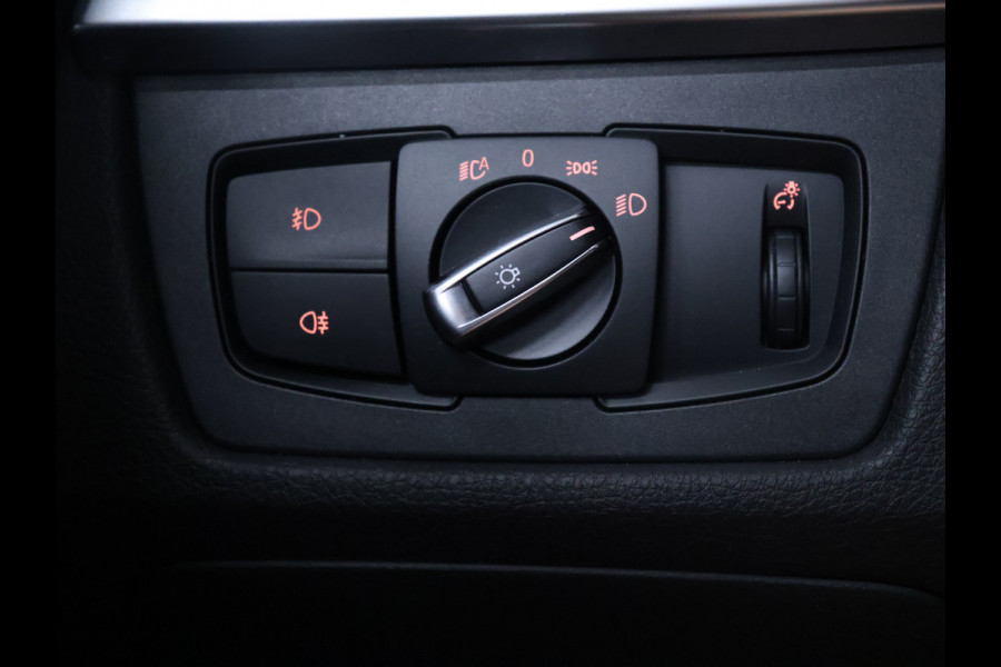 BMW 4 Serie Gran Coupé 418i High Executive [GROOT NAVIGATIE, STOELVERWARMING, VOL LEDER, CRUISE CONTROL, LED, BLUETOOOTH, DIGITAL DASH, ELEKTRISCHE ACHTERKLEP, NIEUWSTAAT]