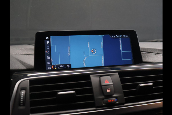 BMW 4 Serie Gran Coupé 418i High Executive [GROOT NAVIGATIE, STOELVERWARMING, VOL LEDER, CRUISE CONTROL, LED, BLUETOOOTH, DIGITAL DASH, ELEKTRISCHE ACHTERKLEP, NIEUWSTAAT]