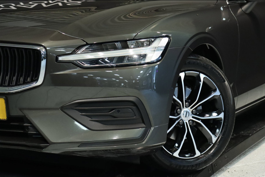 Volvo V60 2.0 D3 Momentum / NAP / CRUISE / CARPLAY / PDC VOOR + ACHTER
