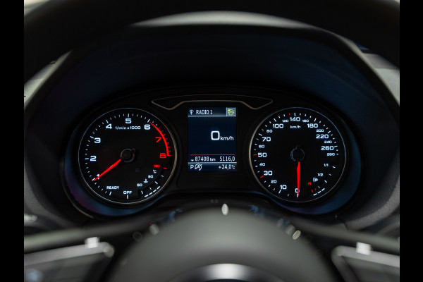Audi Q2 35 TFSI S-Tronic Pro Line, Matrix, Navi, Apple Carplay, ACC, Keyless, Clima, Camera, Voll Onderhoud