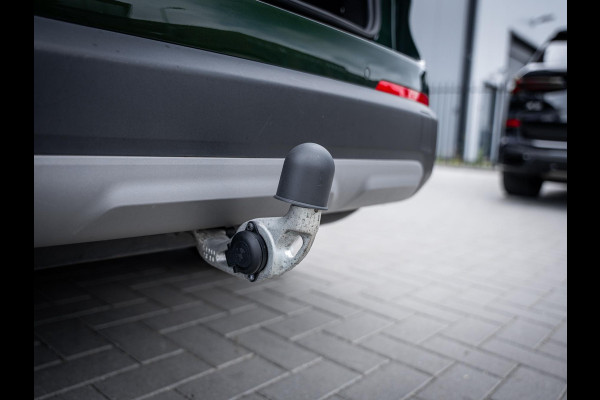 BMW iX1 xDrive30 67 kWh - Camera l Trekhaak l Keyless l Carplay
