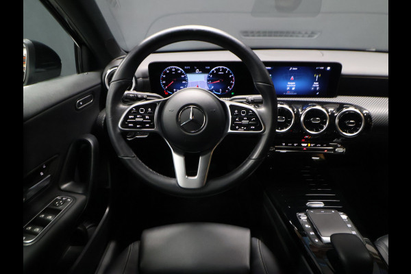 Mercedes-Benz A-Klasse 180 Luxury Line [STOELVERWARMING, CRUISE CONTROL, PDC, CLIMATE, DIGITAL DASH, NAVIGATIE, BLUETOOTH, NIEUWSTAAT]