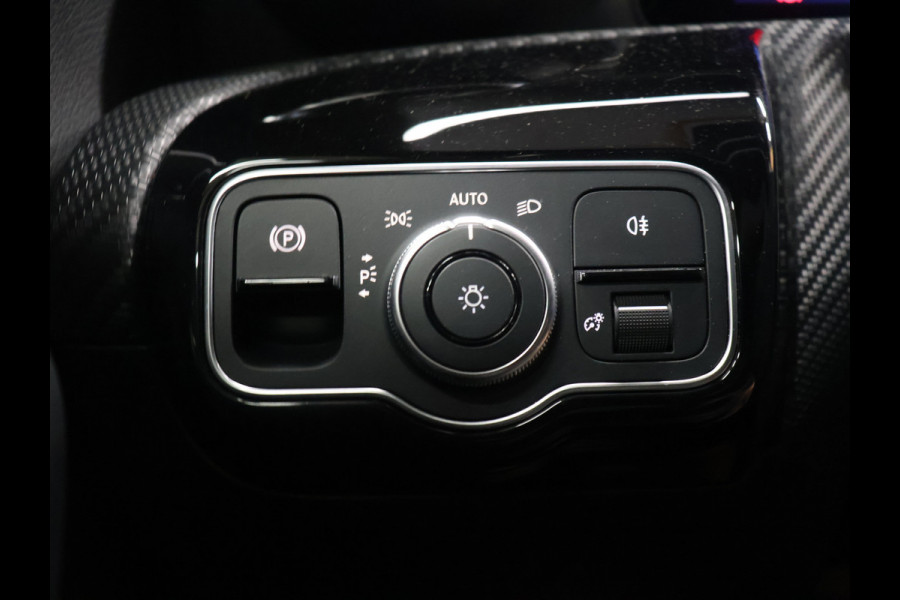 Mercedes-Benz A-Klasse 180 Luxury Line [STOELVERWARMING, CRUISE CONTROL, PDC, CLIMATE, DIGITAL DASH, NAVIGATIE, BLUETOOTH, NIEUWSTAAT]