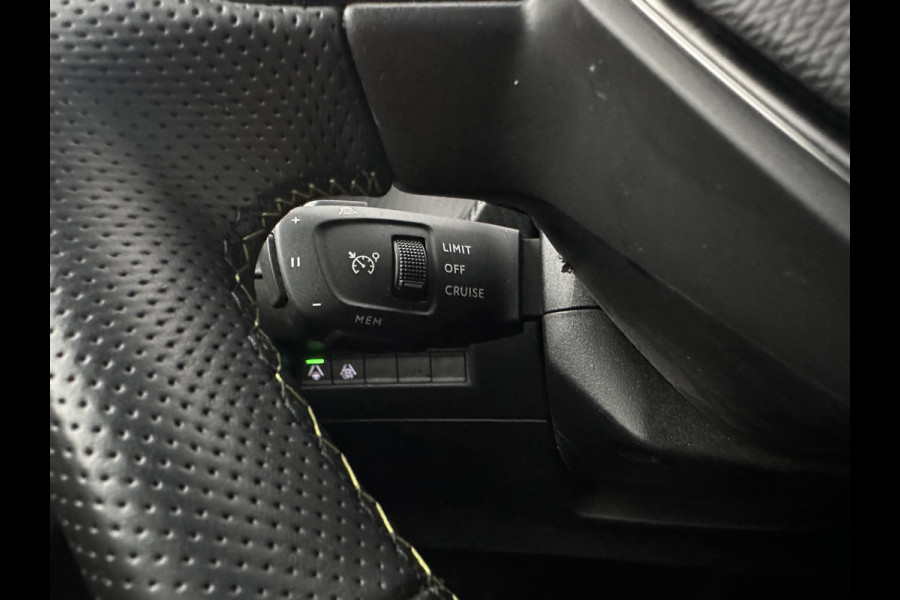 Peugeot e-208 EV GT Pack 50 kWh [3-Fase-11kW] {SoH-94%} (INCL.BTW) *FULL-LED | DIGI-COCKPIT | BLINDSPOT | CAMERA | LEATHER-ALCANTARA | AMBIENTLIGHT | NAVI-FULLMAP | LANE-ASSIST | KEYLESS | DAB | CCS-FASTLOADER | HEATED-SPORTSEATS | 17''ALU*