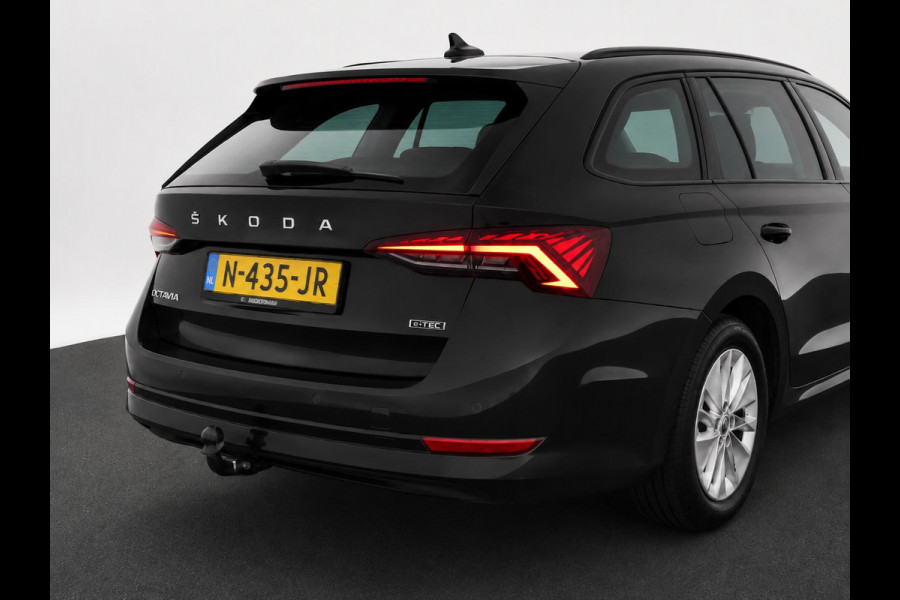 Škoda Octavia Combi 1.0 e-TSI Business Edition Trekhaak Airco ECC Navi Wireless Carplay PDC VA Full LED Virtual Cockpit Cruise Control