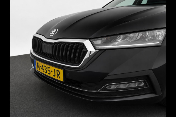 Škoda Octavia Combi 1.0 e-TSI Business Edition Trekhaak Airco ECC Navi Wireless Carplay PDC VA Full LED Virtual Cockpit Cruise Control