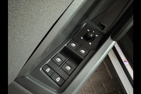 Audi Q3 40 TFSI quattro S Line Pano|Camera|ACC|Lane|Dodehoek