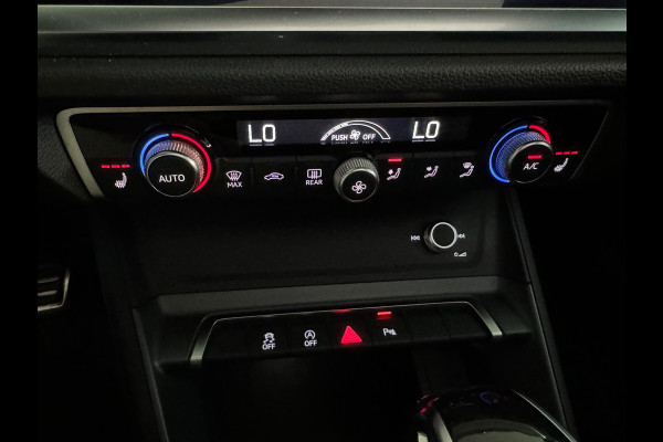 Audi Q3 40 TFSI quattro S Line Pano|Camera|ACC|Lane|Dodehoek