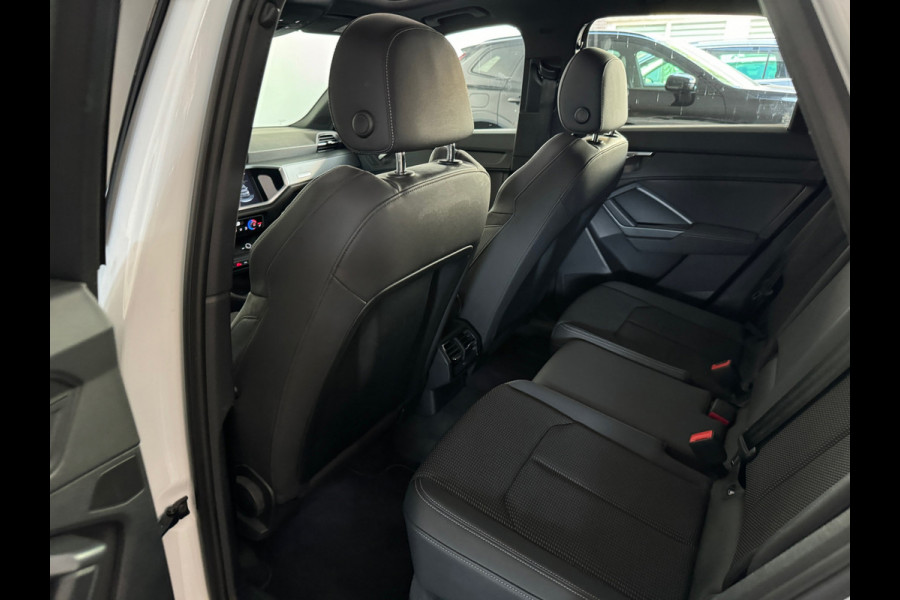 Audi Q3 40 TFSI quattro S Line Pano|Camera|ACC|Lane|Dodehoek