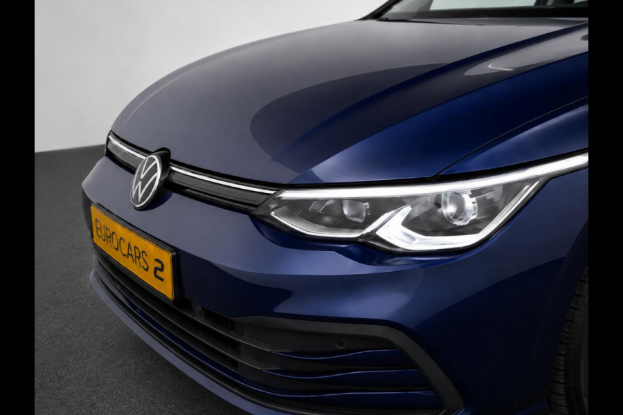 Volkswagen Golf Variant 1.5 eTSI Life Business Trekhaak Airco ECC Navi Carplay Adaptive Cruise Control Full LED Stoel/stuurwielverwarming PDC VA+ Camera DAB+ Virtual Cockpit Privacy Glass